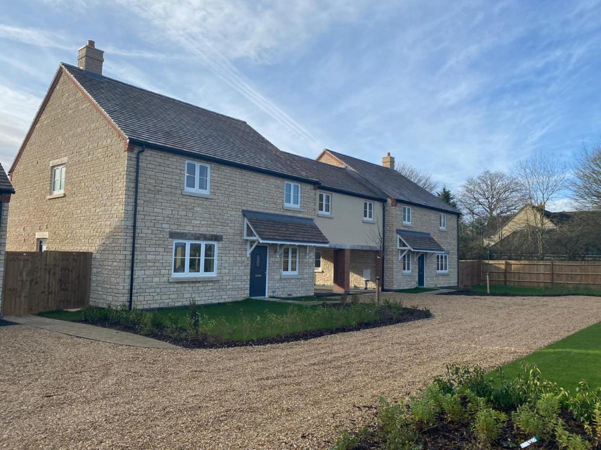 4 Freelands Gate, Witney, Oxfordshire Villa Екстериор снимка