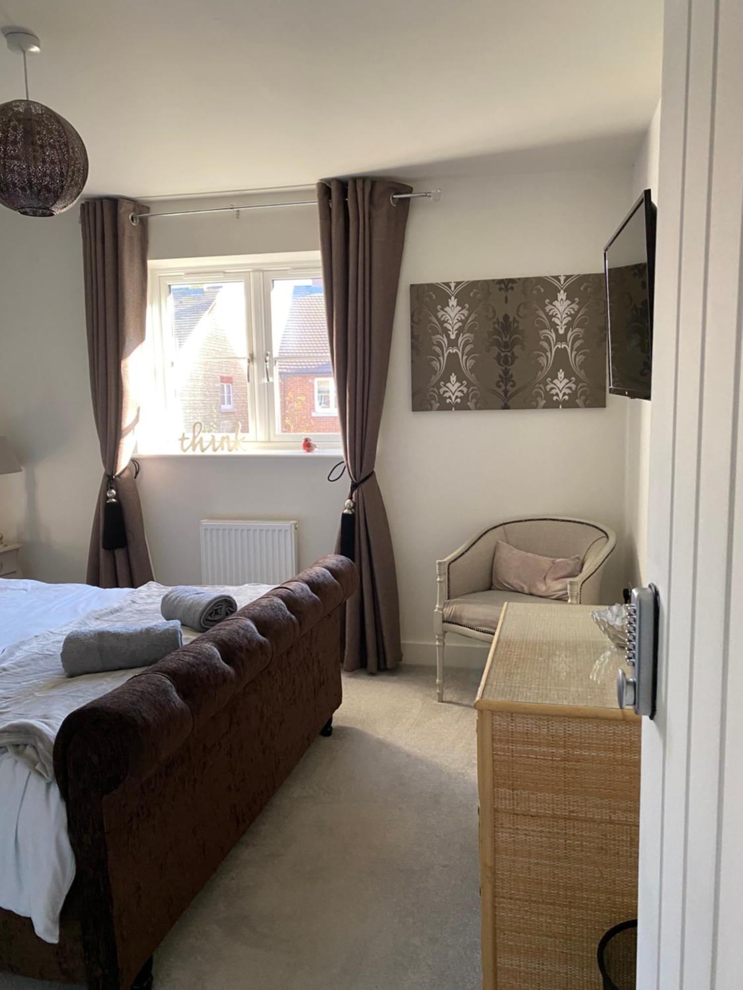 4 Freelands Gate, Witney, Oxfordshire Villa Екстериор снимка
