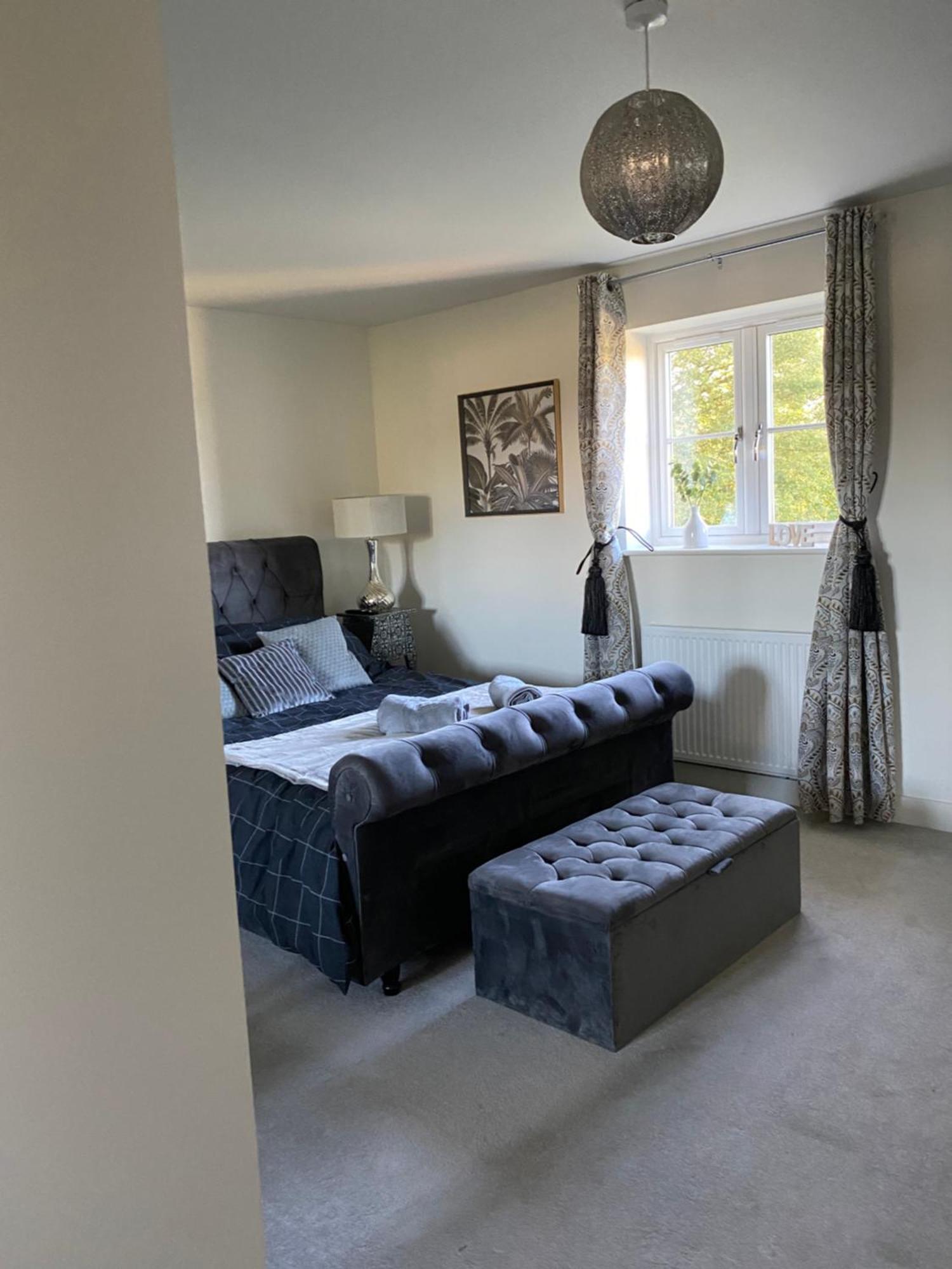 4 Freelands Gate, Witney, Oxfordshire Villa Екстериор снимка